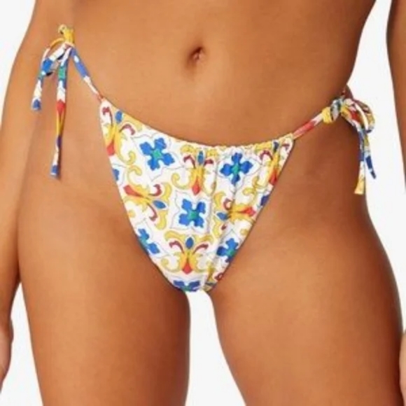 WeWoreWhat Tile Print Ruched String Bikini Bottoms White - Picture 2 of 7